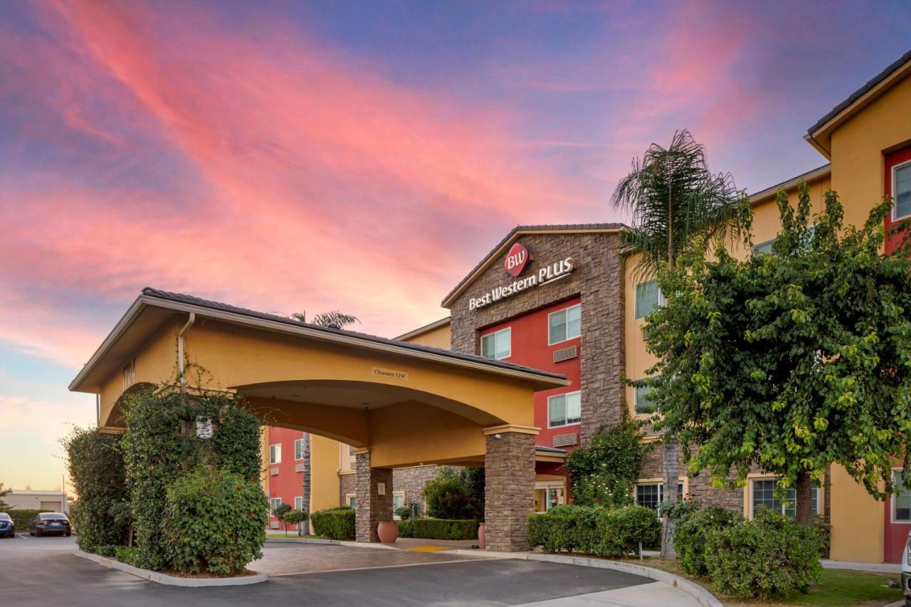 Best Western Plus Wasco Inn & Suites Buitenkant foto