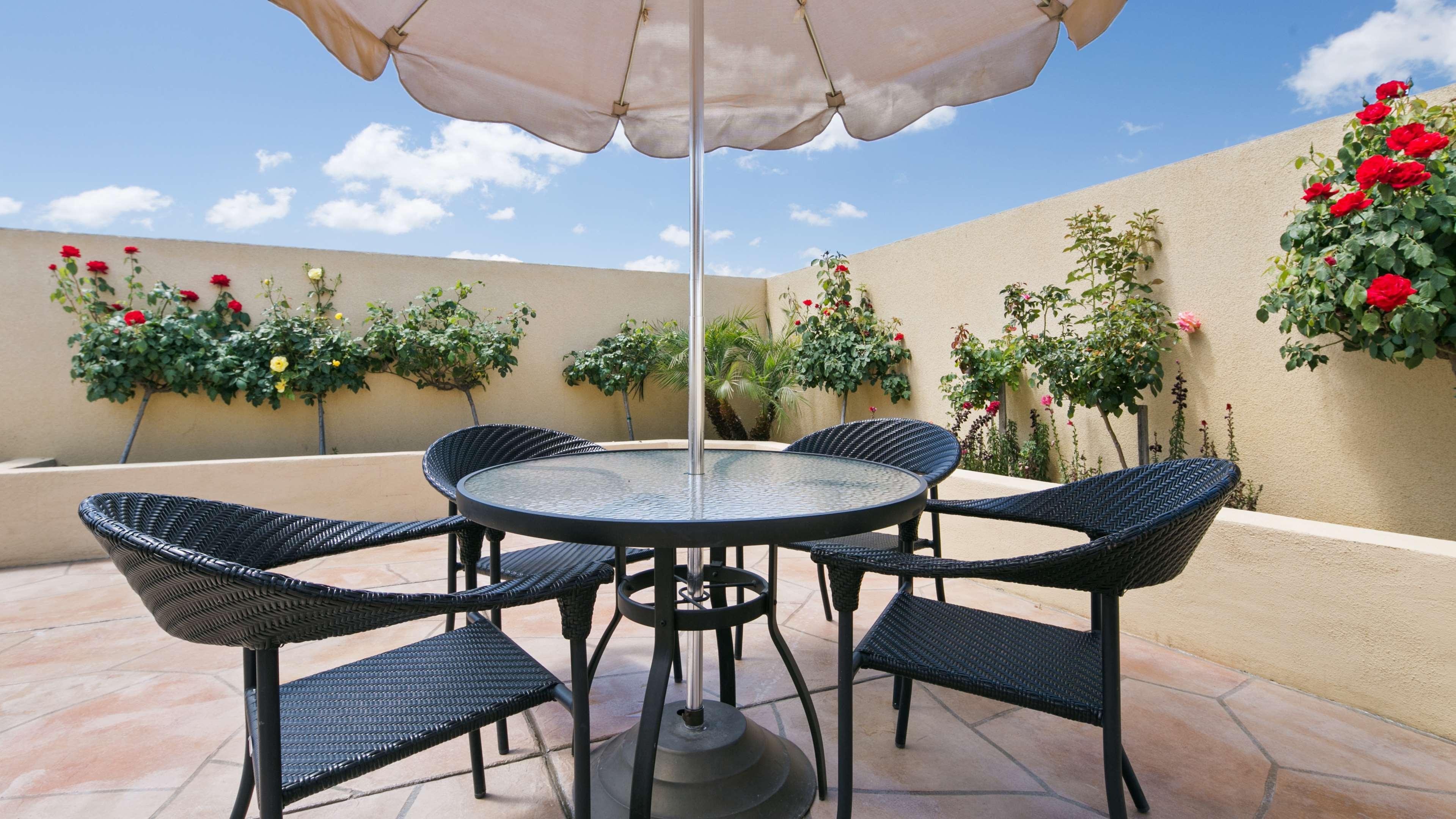 Best Western Plus Wasco Inn & Suites Buitenkant foto