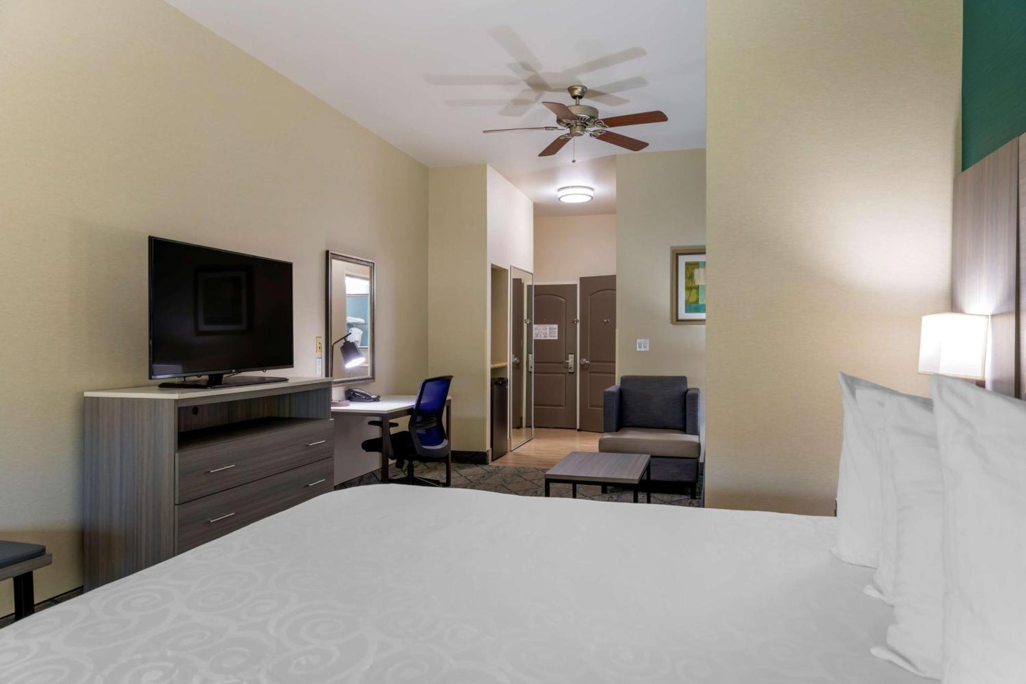 Best Western Plus Wasco Inn & Suites Buitenkant foto