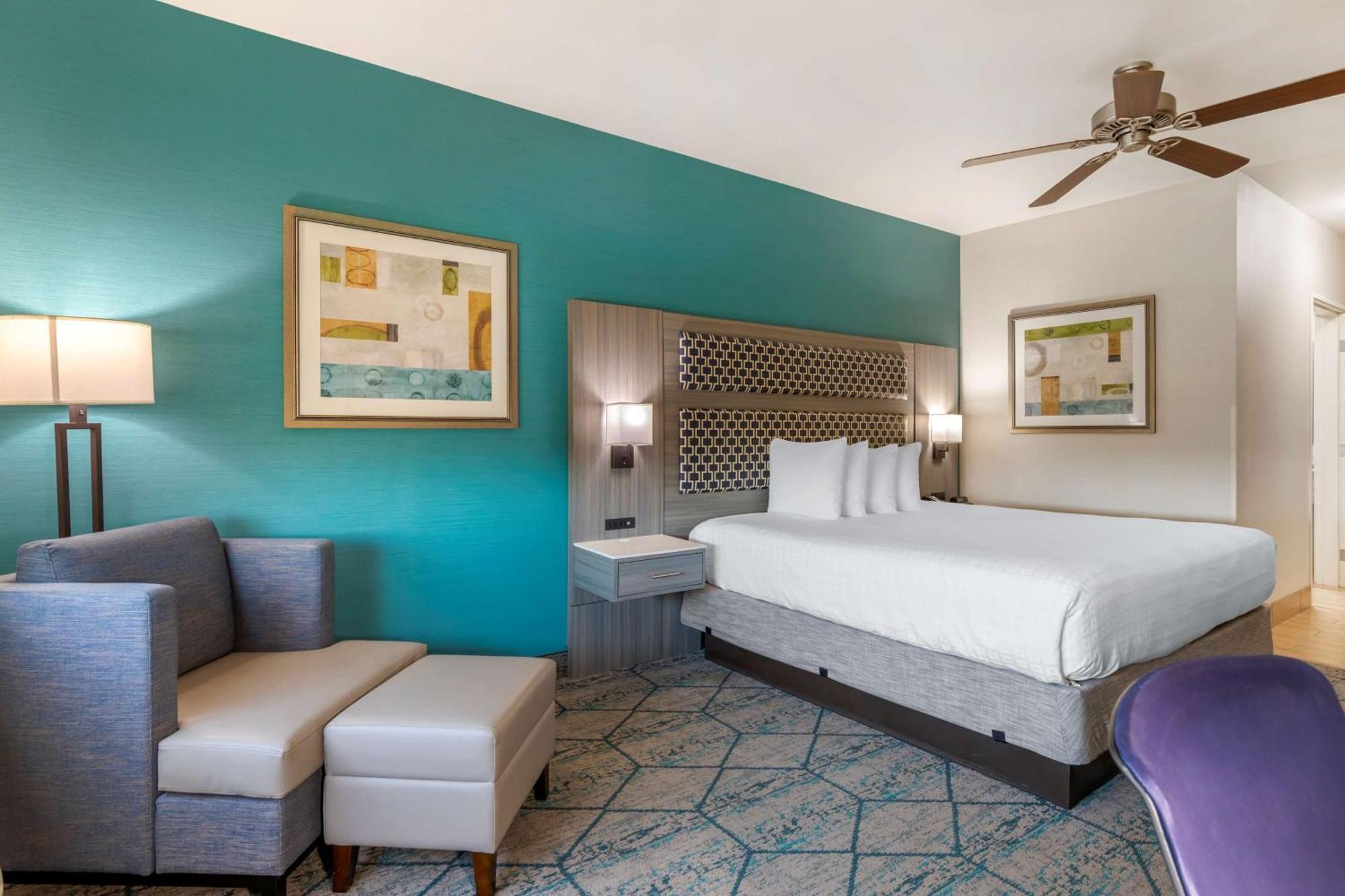 Best Western Plus Wasco Inn & Suites Buitenkant foto