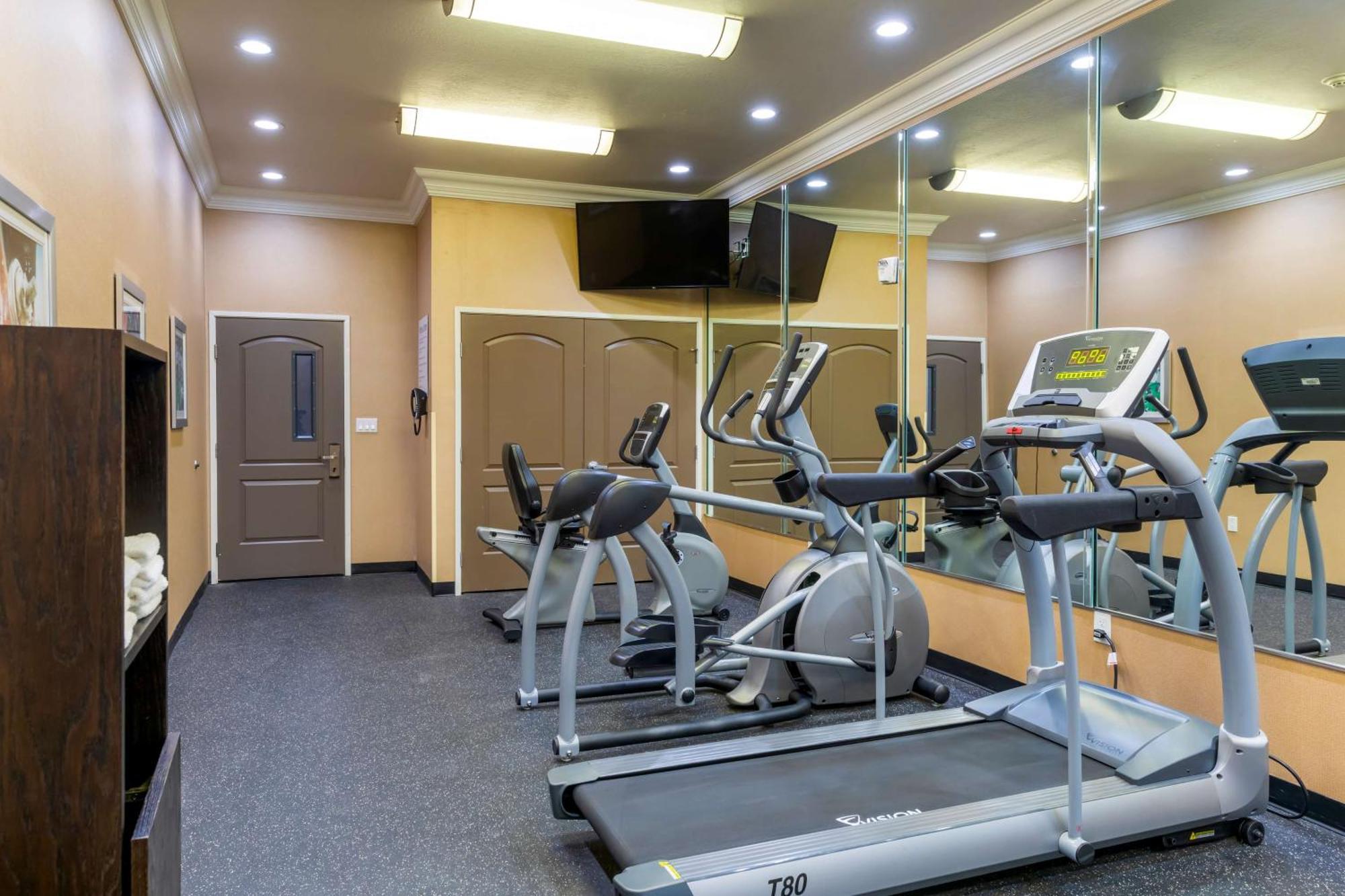 Best Western Plus Wasco Inn & Suites Buitenkant foto