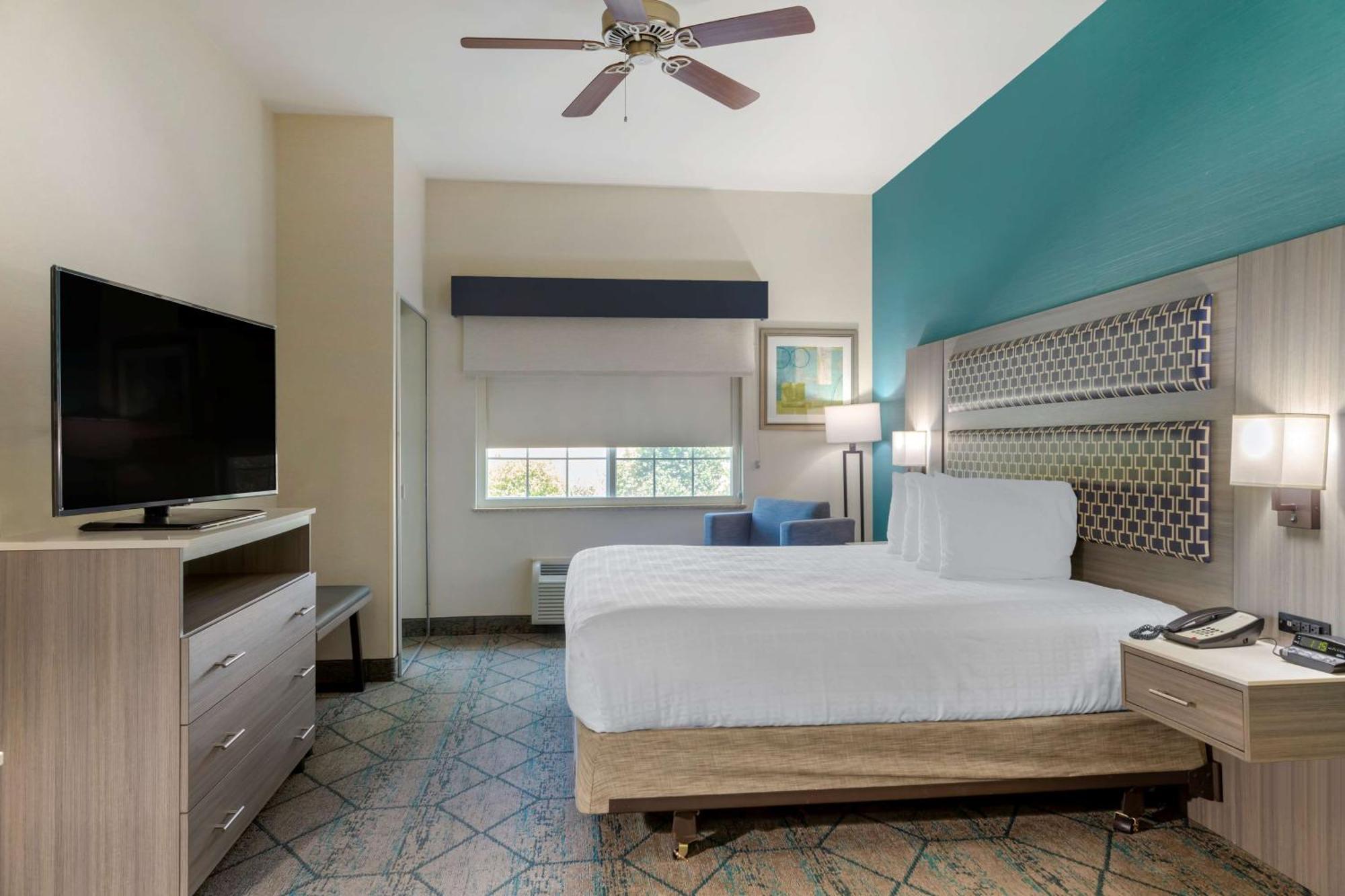 Best Western Plus Wasco Inn & Suites Buitenkant foto
