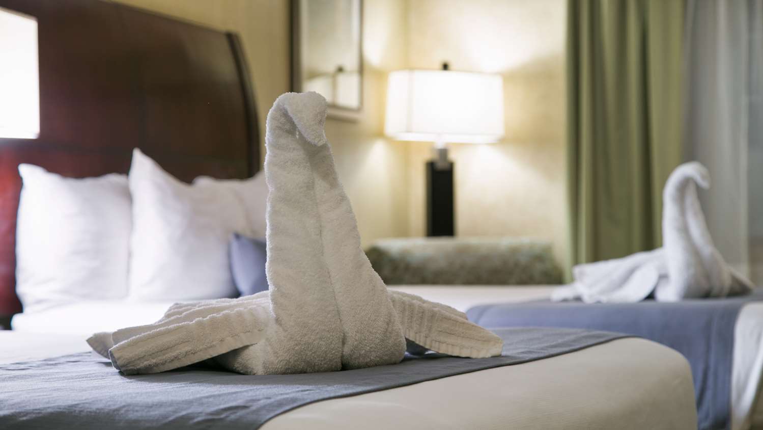 Best Western Plus Wasco Inn & Suites Buitenkant foto